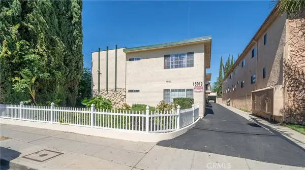 15919 Vanowen Street, Van Nuys, CA 91406