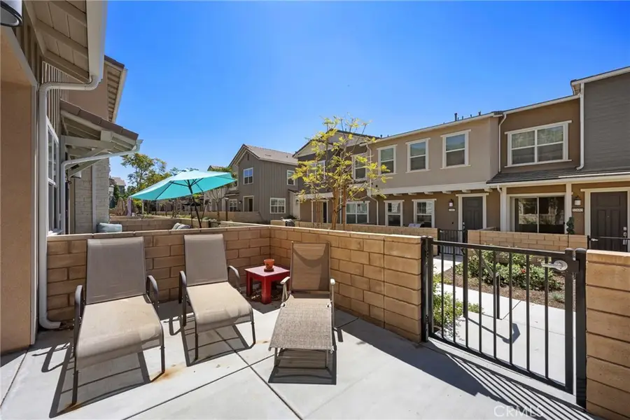 22886 Concord, Saugus, CA 91350 - #3