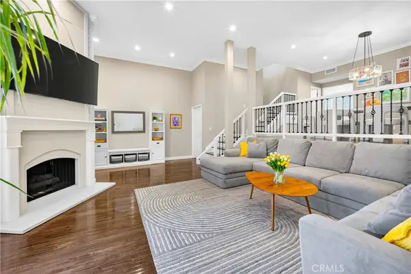 5240 Yarmouth #4, Encino, CA 91316