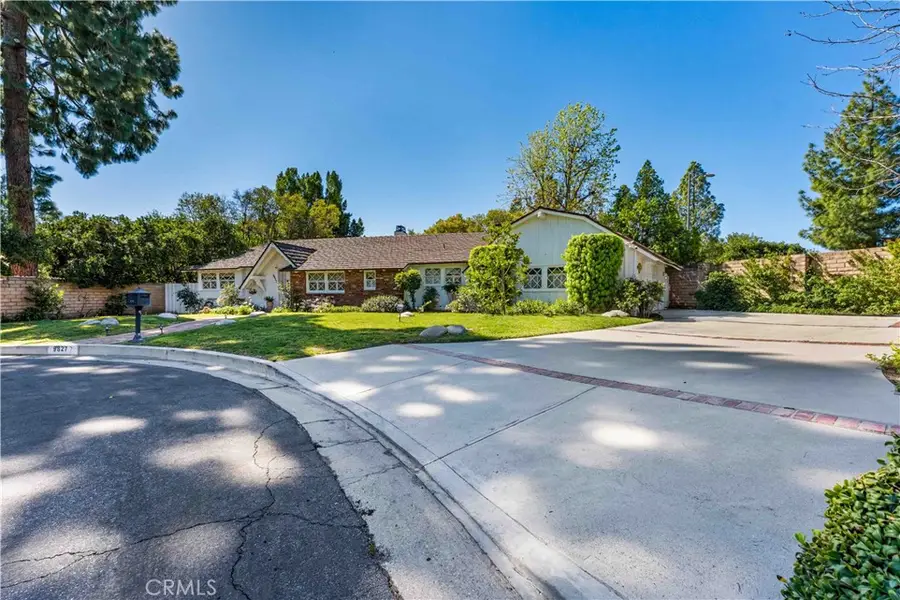9827 Sylvia Avenue, Northridge, CA 91324 - #2