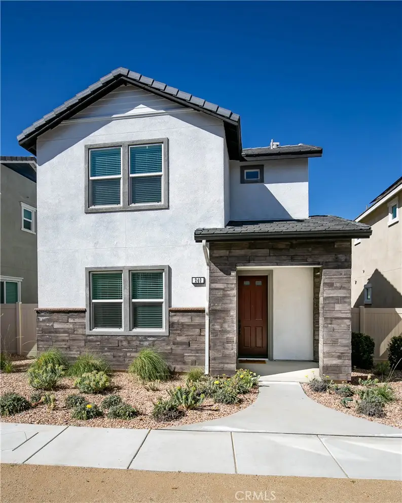 240 Natural Bridge, Palmdale, CA 93551 - #2