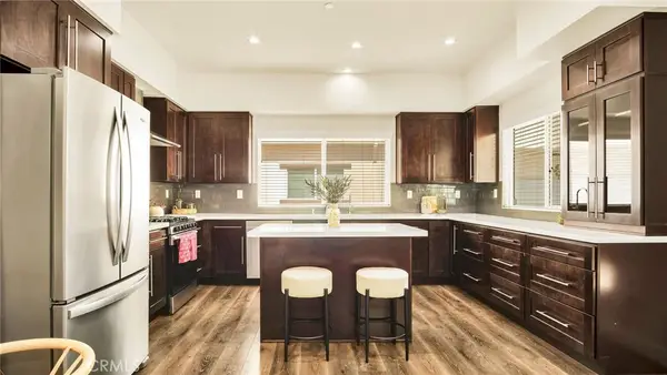 9237 Wakefield Avenue #11, Panorama City, CA 91402