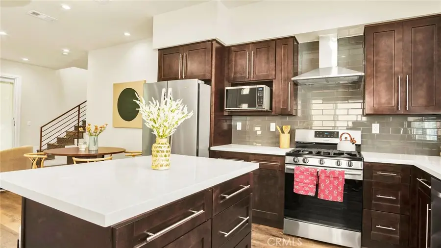 9237 Wakefield Avenue #11, Panorama City, CA 91402 - #3