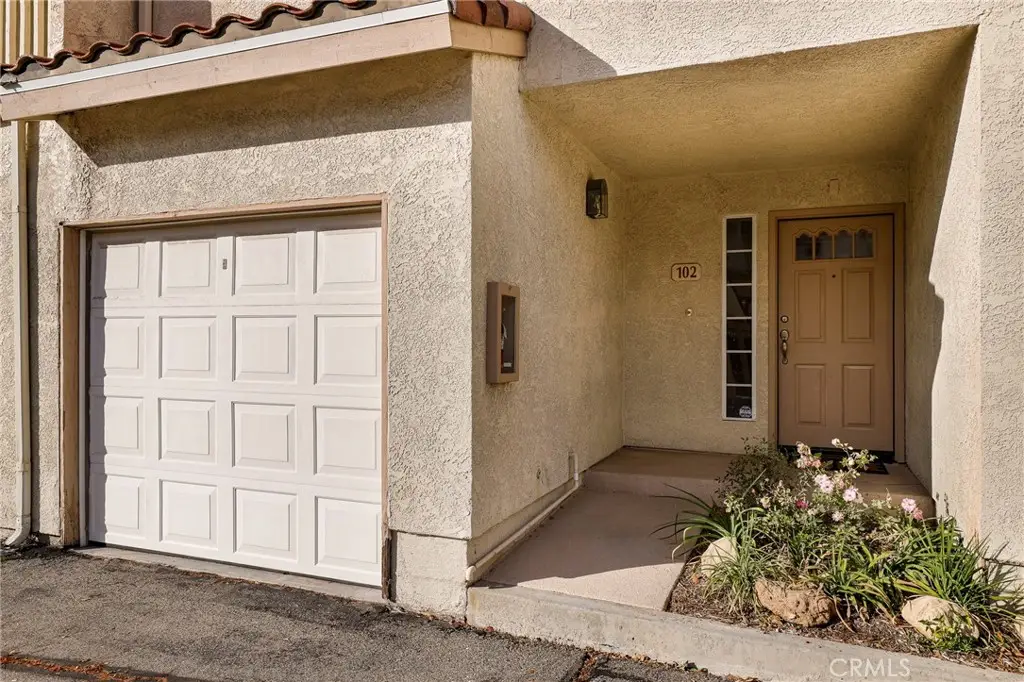 5799 Freebird Lane #102, Oak Park, CA 91377 - #1