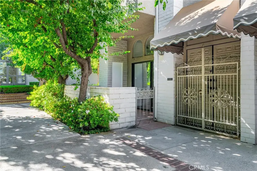 5335 White Oak Avenue #A, Encino, CA 91316 - #3