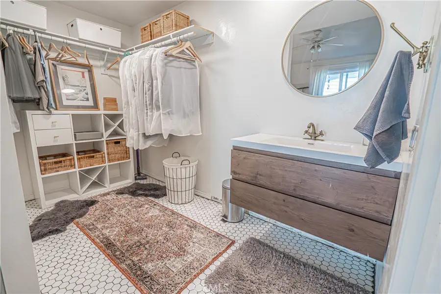 2402 Pleasant Way #H, Thousand Oaks, CA 91362 - #2