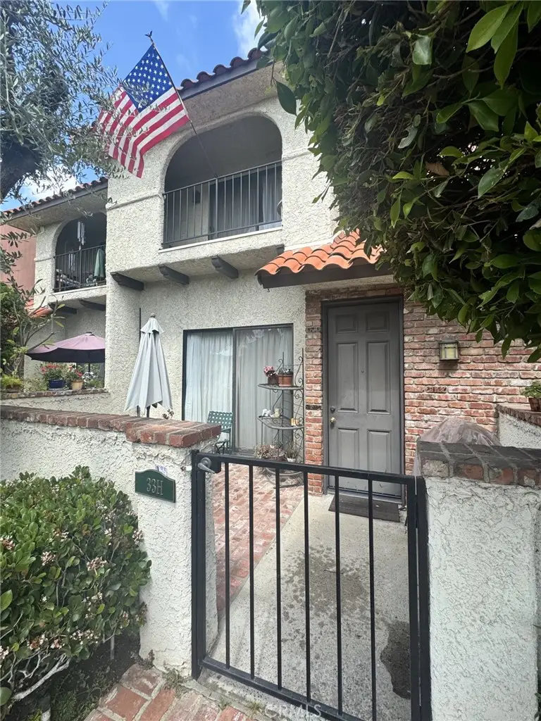 1719 Rogers Place #33H, Burbank, CA 91504 - #3