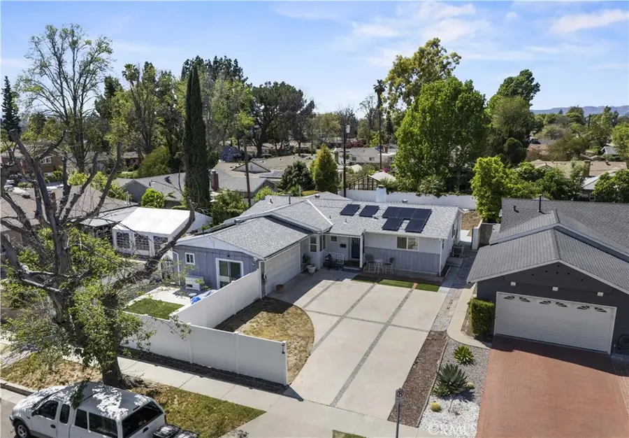 8353 Chimineas, Northridge, CA 91325 - #2