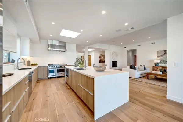 24247 Park Granada, Calabasas, CA 91302