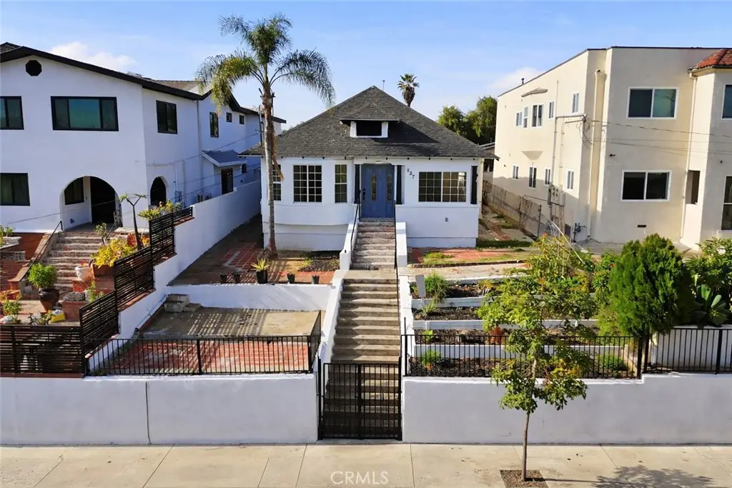 537 N Cummings Street, Los Angeles, CA 90033 - #1