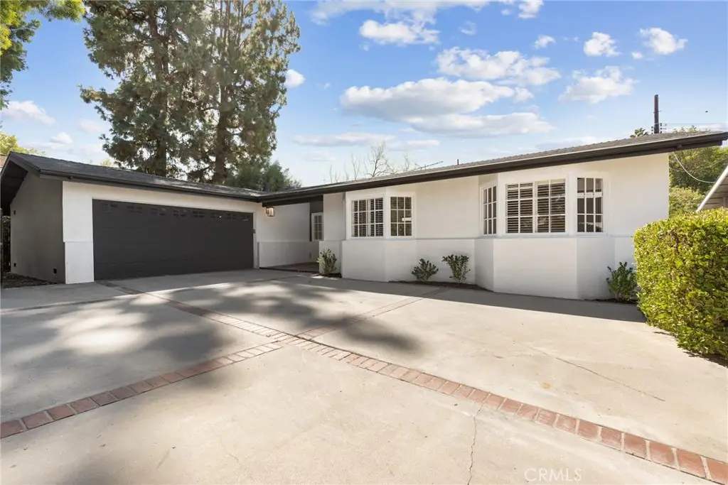 23312 Ostronic, Woodland Hills, CA 91367 - #1