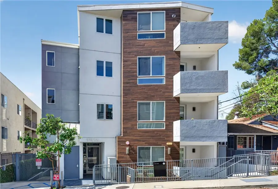 11912 Laurelwood Dr. #101, Studio City, CA 91604 - #2