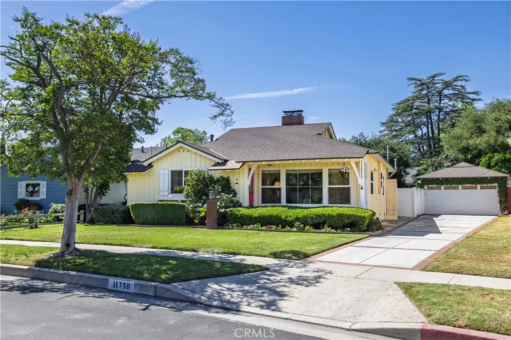 11750 Hatteras St, Valley Village, CA 91607 - #1