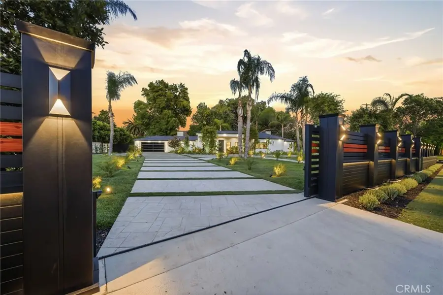 8400 White Oak, Northridge, CA 91325 - #2