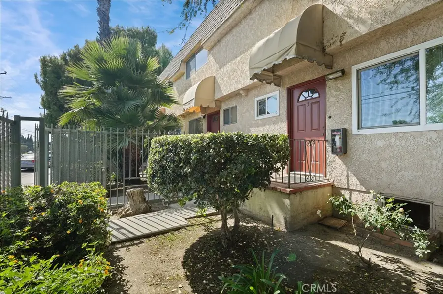17041 Roscoe Boulevard #3, Northridge, CA 91325 - #2
