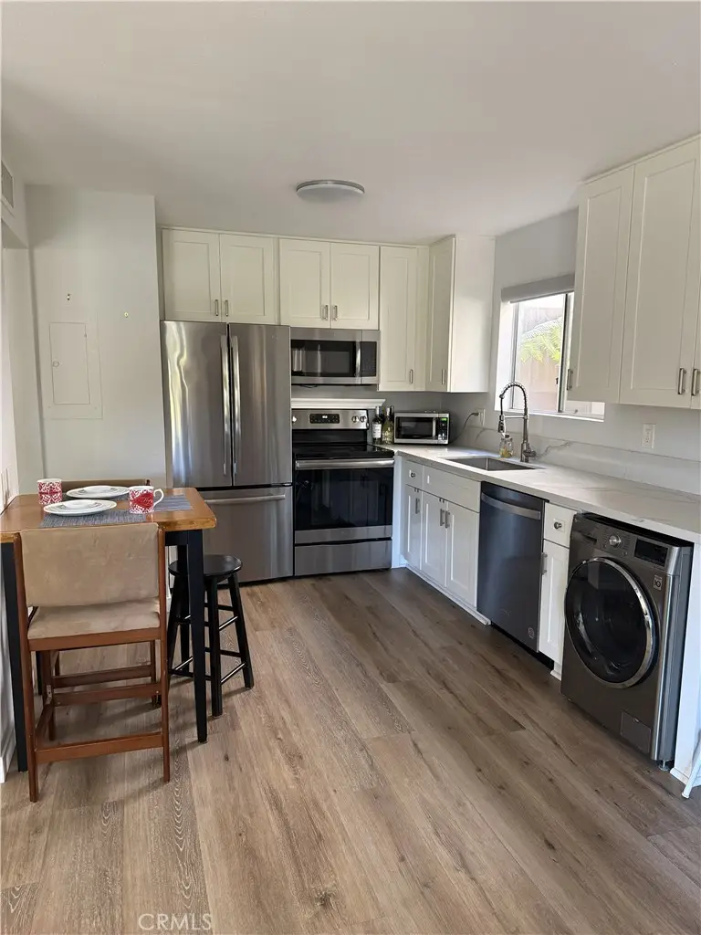 351 Chestnut Hill Court #16, Thousand Oaks, CA 91360 - #2