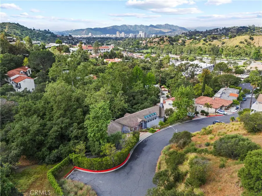 1864 Arvin Dr., Glendale, CA 91208 - #2