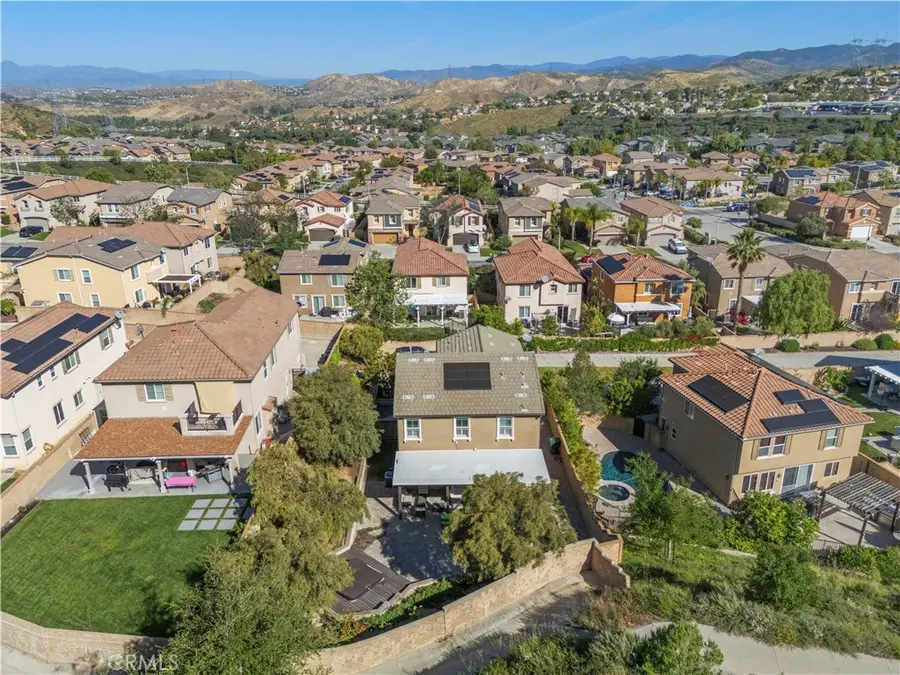 19890 Holly Drive, Saugus, CA 91350 - #3