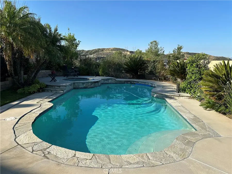 20122 Gina Court, Saugus, CA 91350 - #2