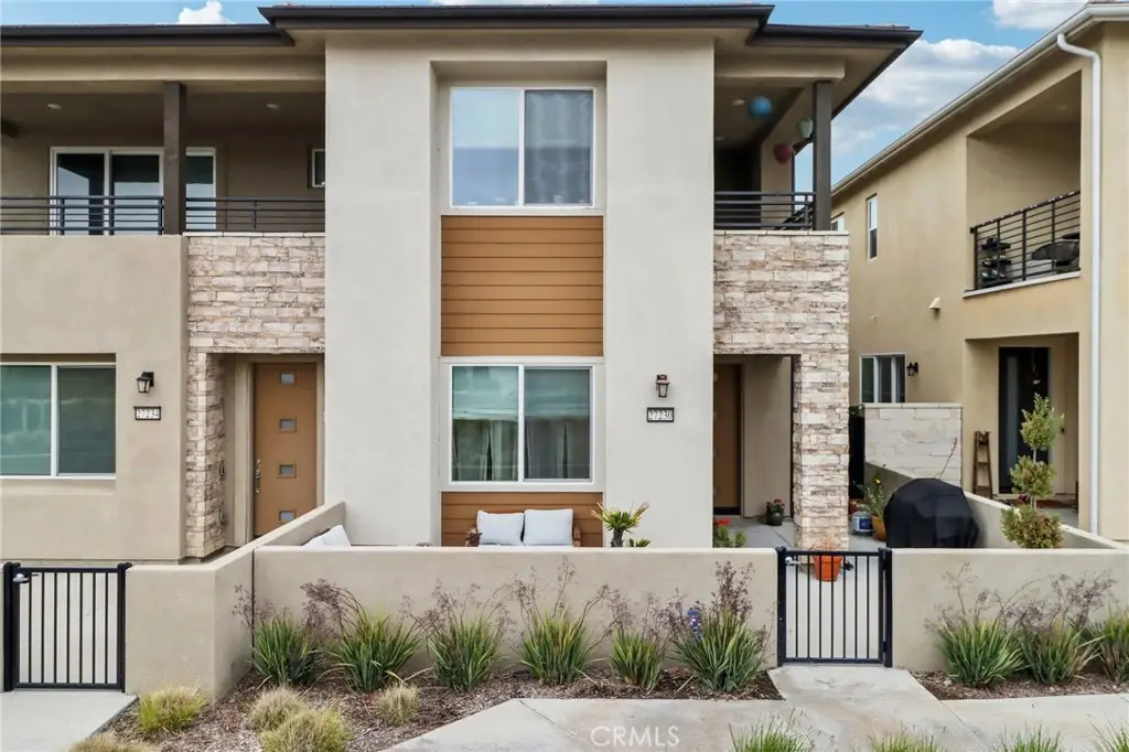 27230 Red Willow Court, Valencia, CA 91381 - #1