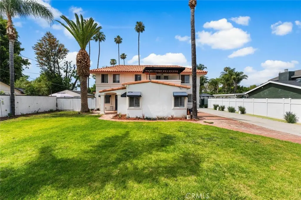 7431 Vanalden, Reseda, CA 91335 - #1