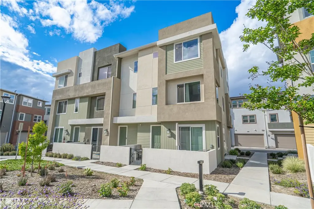 27154 Valley Oak Place, Valencia, CA 91381 - #1