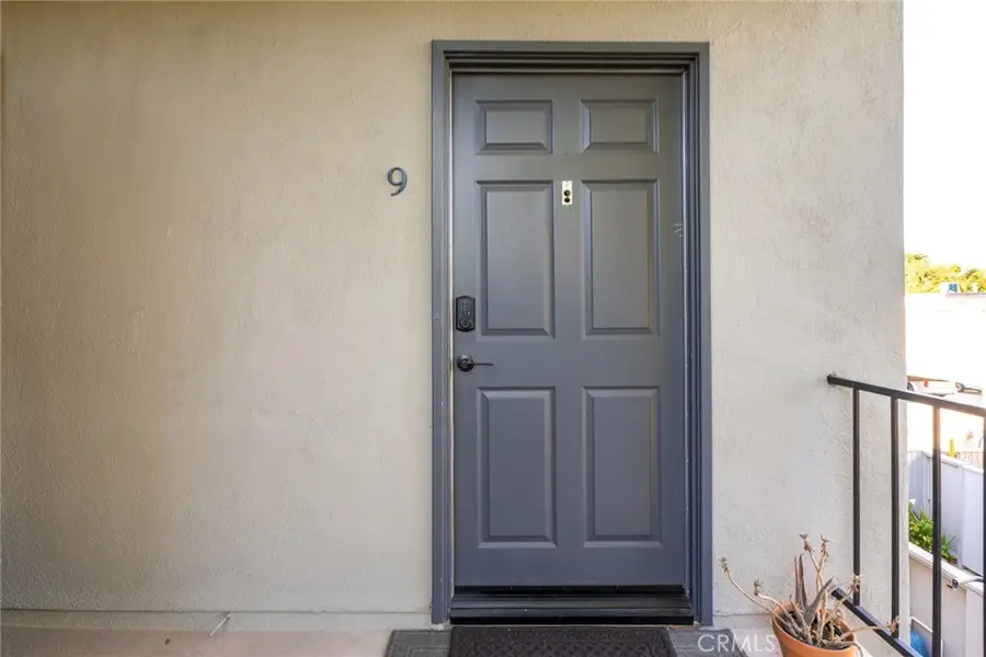 6041 Fountain Park Street #9, Woodland Hills, CA 91367 - #3