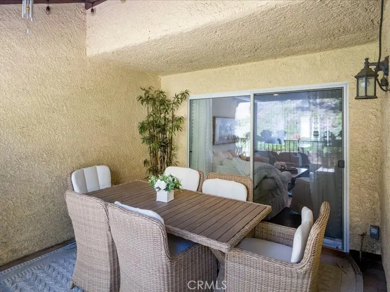 9735 Via Roma, Burbank, CA 91504 - #3