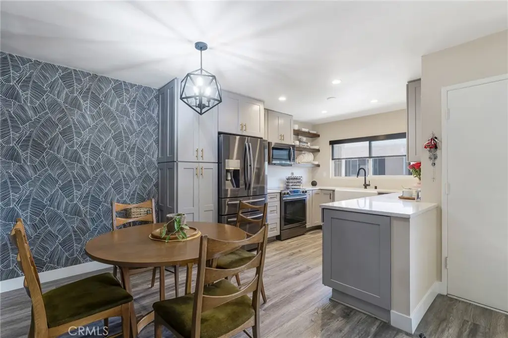 5232 Corteen Pl #17, Valley Village, CA 91607 - #1