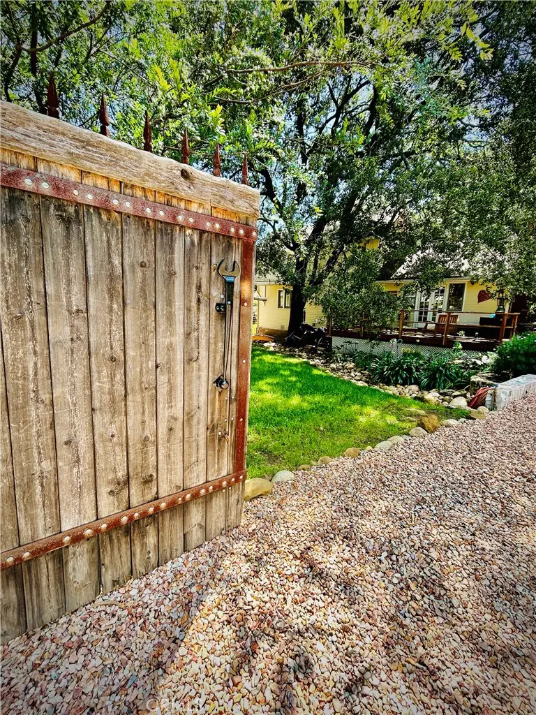 23230 Raymond, Chatsworth, CA 91311 - #2