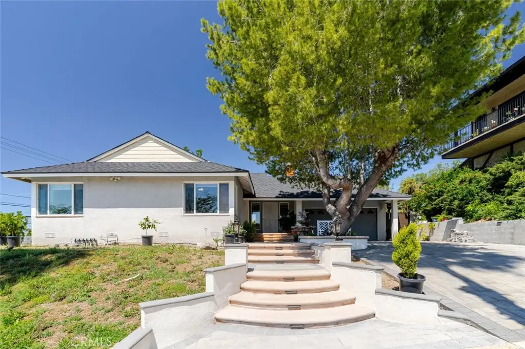 801 Stephen Road, Burbank, CA 91504 - #1
