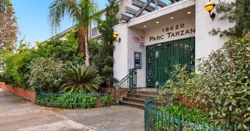18620 Hatteras #104, Tarzana, CA 91356 - #1