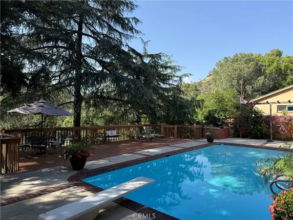 3342 Dunsmere, Glendale, CA 91206