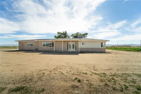 49020 70th W, Lancaster, CA 93536