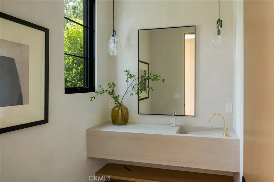 4245 Bellaire Avenue, Studio City, CA 91604 - #3