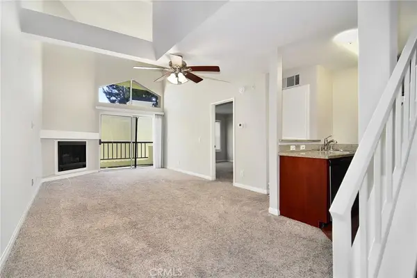 5500 Owensmouth Avenue #311, Woodland Hills, CA 91367