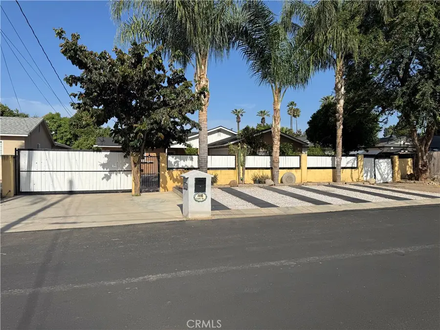 8011 Quartz Avenue, Winnetka, CA 91306 - #3