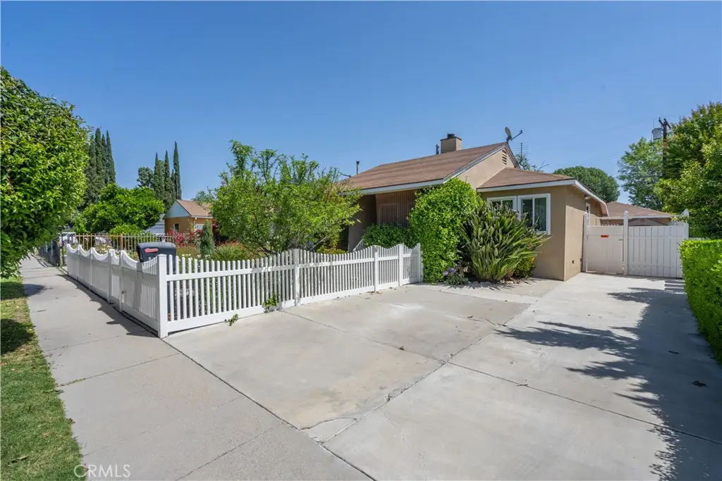 6700 Capps, Reseda, CA 91335 - #1