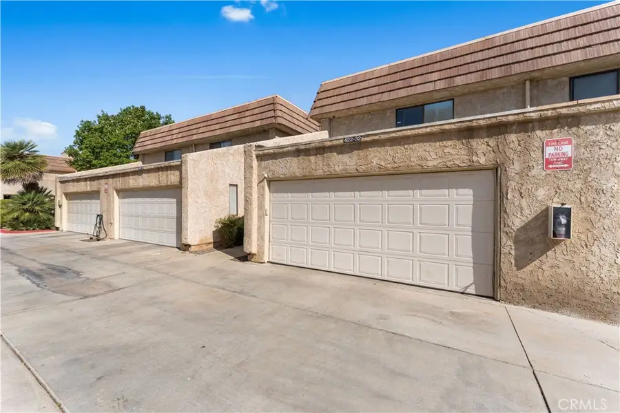 422 W Avenue J5 #32, Lancaster, CA 93534 - #2