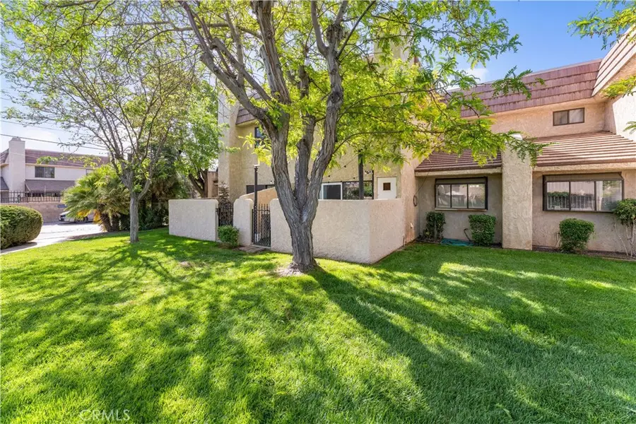 422 W Avenue J5 #32, Lancaster, CA 93534 - #3