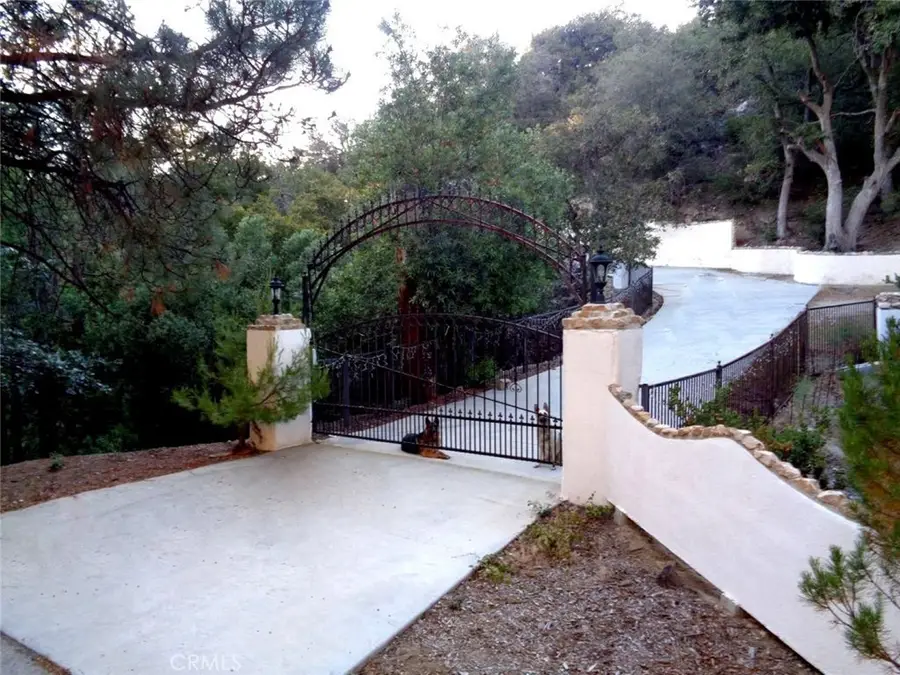 28620 Manitoba, Lake Arrowhead, CA 92352 - #2