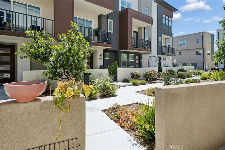 27060 Deer Way, Valencia, CA 91381 - #3