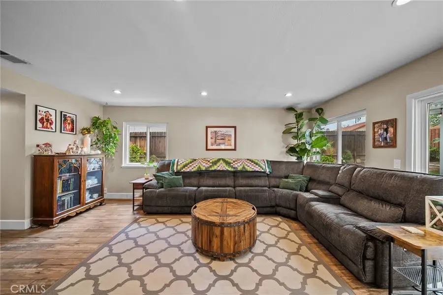 2978 Stacy Drive, Simi Valley, CA 93063 - #3