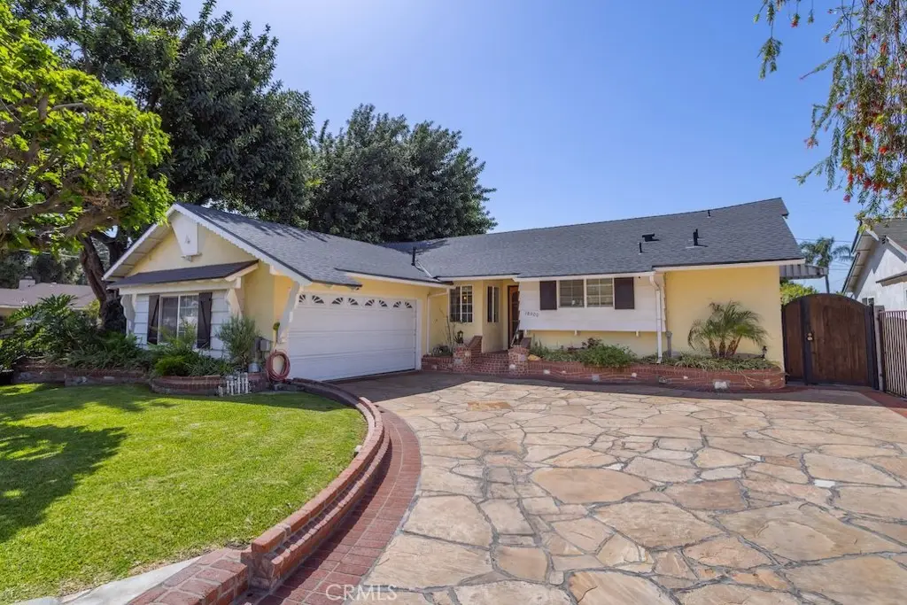 18900 Vincennes St, Northridge, CA 91324 - #1