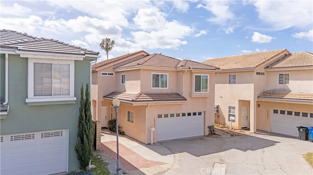 14522 Fox, San Fernando, CA 91345 - #1