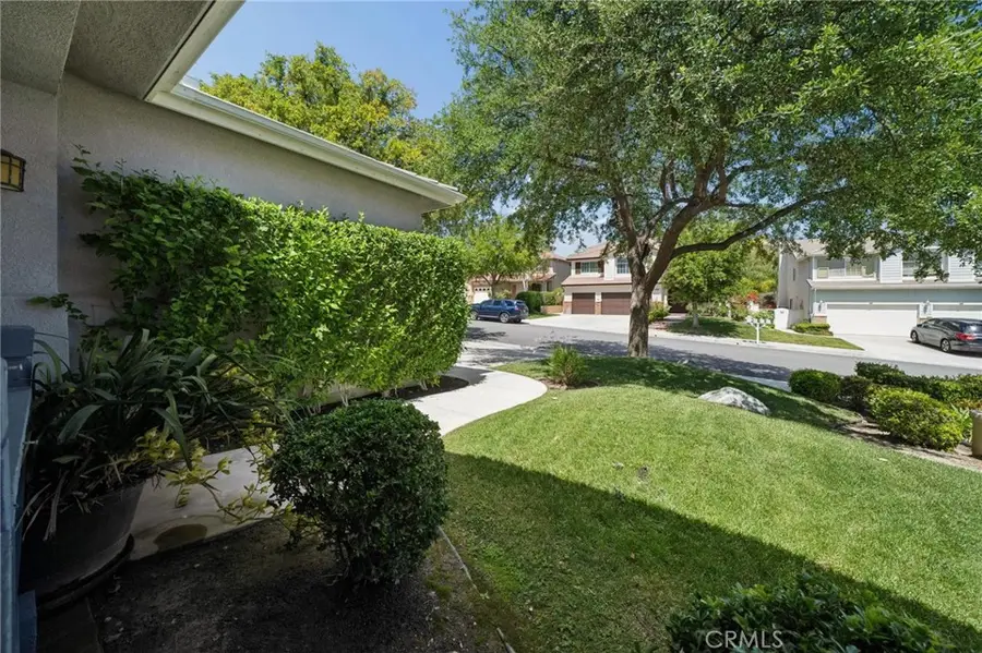 25716 Hood Way, Stevenson Ranch, CA 91381 - #2