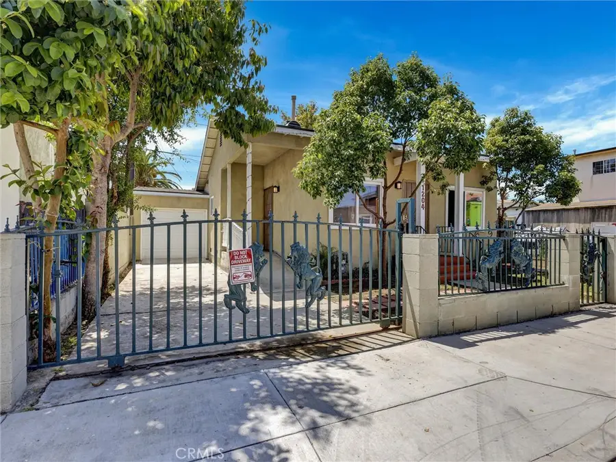 1204 E Smith, Long Beach, CA 90806 - #3