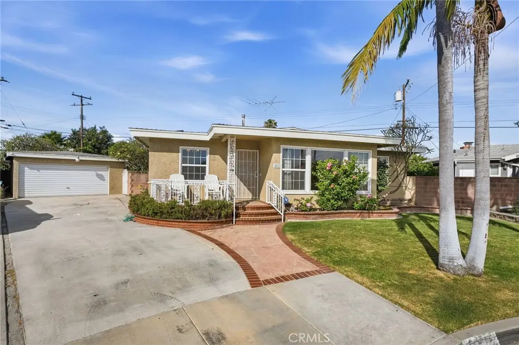 9600 Hoback, Bellflower, CA 90706 - #1