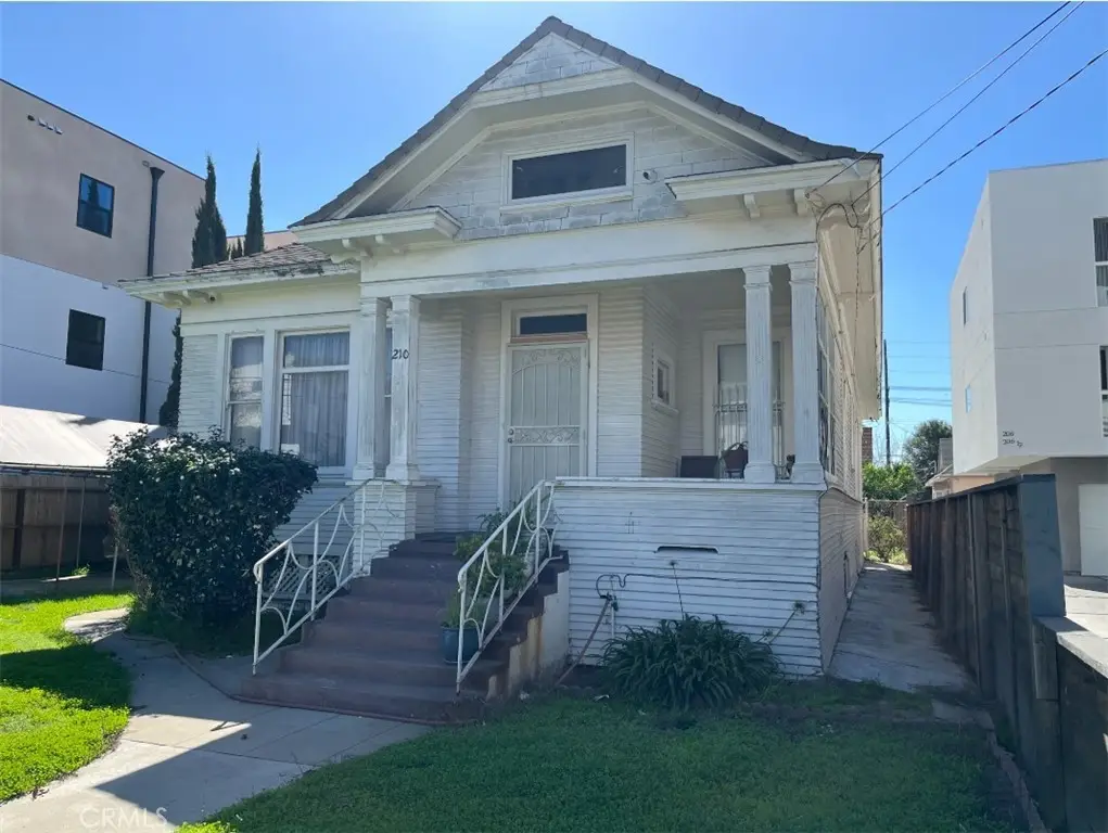 210 E 29th, Los Angeles, CA 90011 - #1