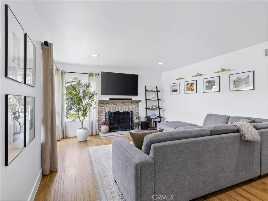 22952 Las Mananitas, Valencia, CA 91354 - #3